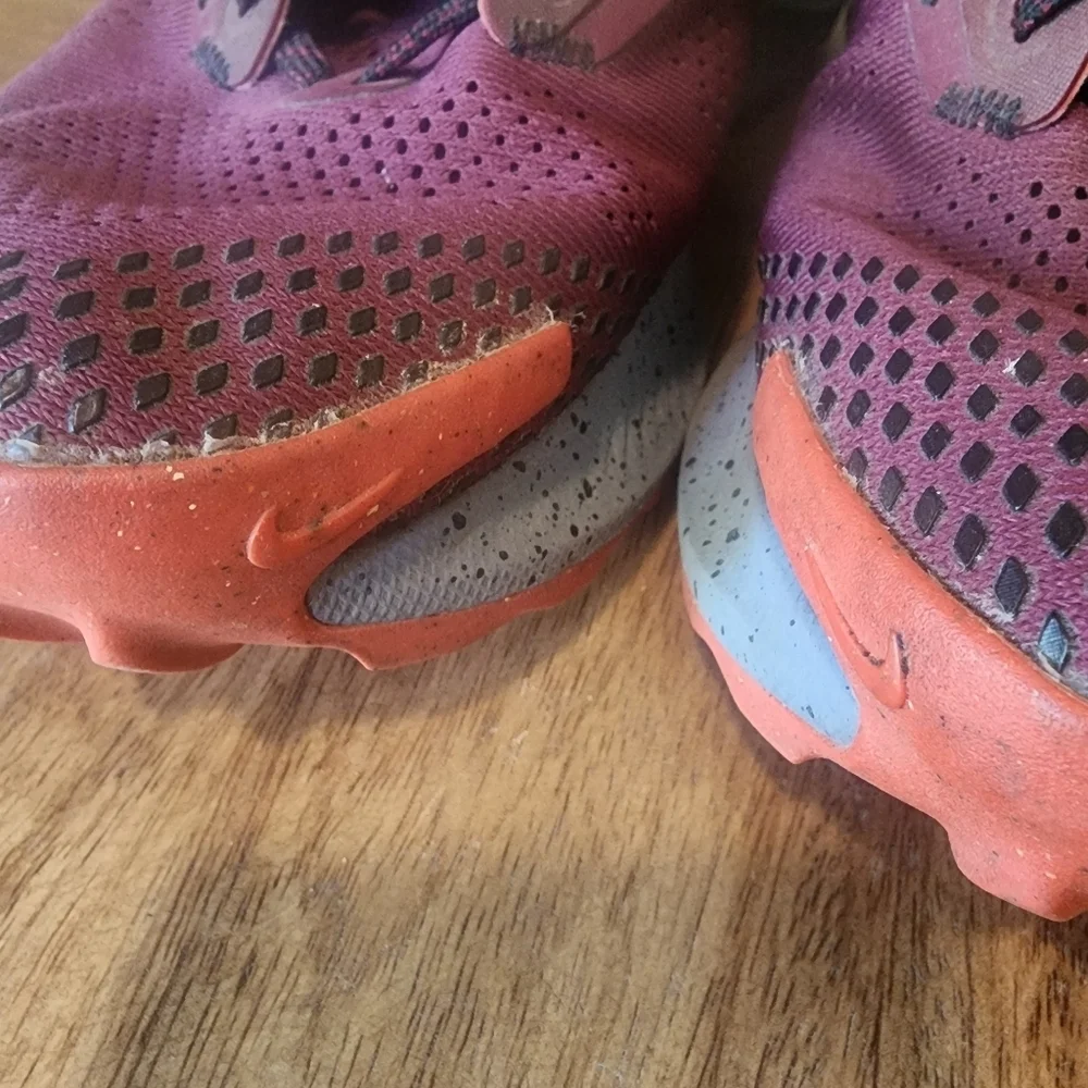 Nike Pegasus Trail 3 Hiking Running Shoes Beetroot DA8697-600 Mens Size 8